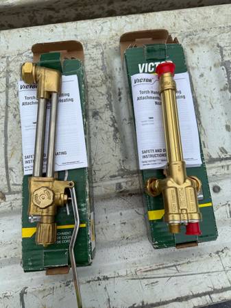 Victor cutting/ welding torch heads 1