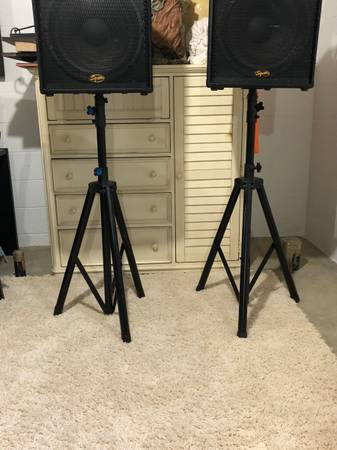 PA speaker stands 1