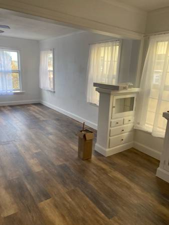 $2,000 / 1br - 1200ft2 - 1 bed 1 bath large unit (Los Angeles)63701034779137122