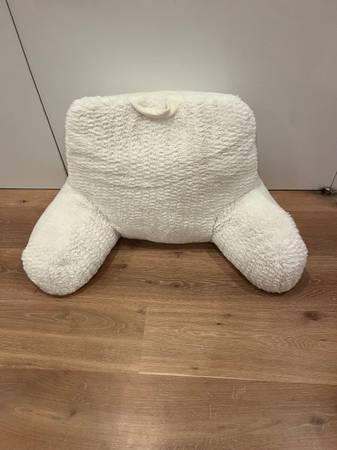 Backrest pillow - cozy cream color 1