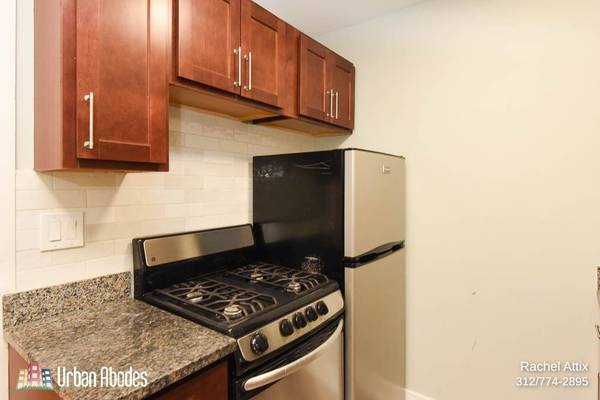 $1,650 / 400ft2 - *$300 Off 1st Month!* Studio, 1 Bath in Lakeview, Available: 11/1/2025 (Lakeview)63781678509059121