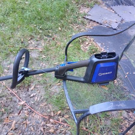 Kobalt Cordless String Trimmer No Battery $25$36 1