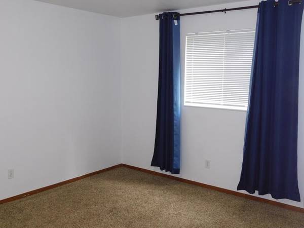 $1,550 / 3br - 1372ft2 - 3 bedroom 2 bath home (Palmer)64004785812483122