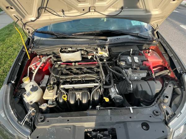 2009 Ford Focus SE - $1,500 (Whitestone)63614539351809124