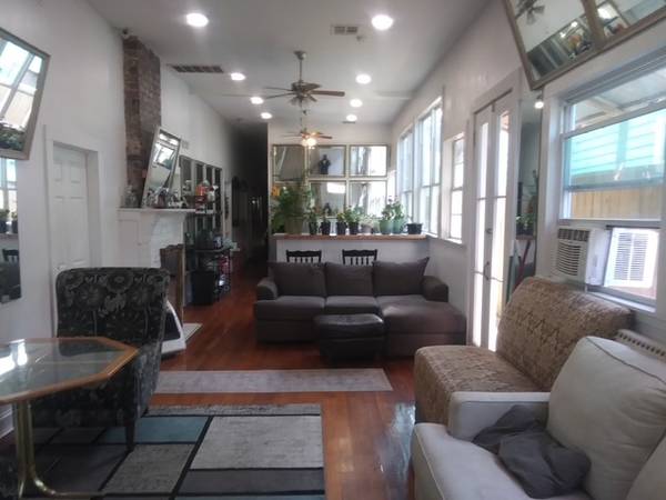 $250 Private Room French Quarter / Treme area $250/WK (Treme)63903421734914123