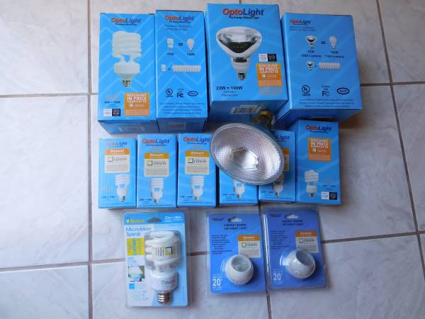 Spiral Compact Fluorescent Light Bulbs by OptoLight 1