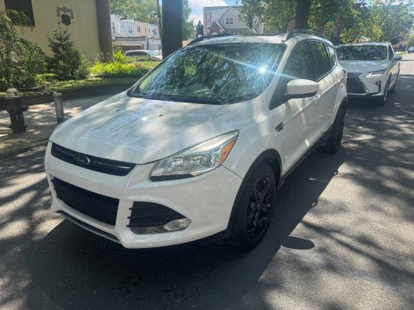 2015 Ford Escape SE Fully Fully Loaded - $7,900 (Queens)63654714034689121