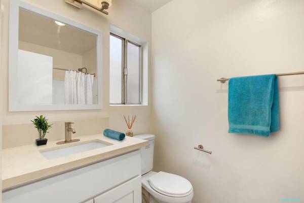 $1,462 / 460ft2 - One Month Free * Walk-in Closet * Plank Flooring * STUDIO in Reseda (Northridge Adjacent/Reseda)63701148885121123