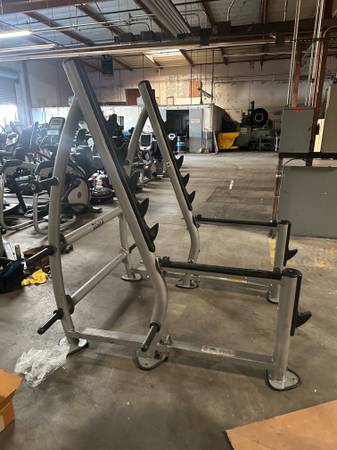HOIST SQUAT RACK READY FOR DELIVERY OR PICKUP!! 1