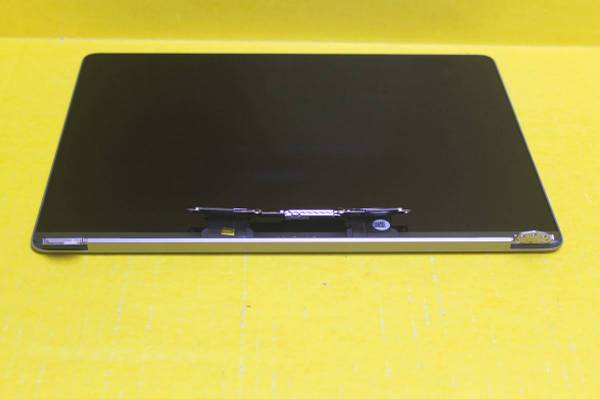 Macbook pro m1 m2  A2338 2020 Screen Replacement 1