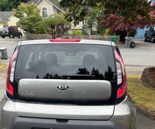 2014 Kia Soul base, With only 110,000 miles, Clean! - $3,900 (lake Stevens)63623198544003124