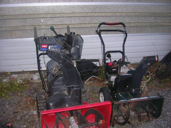 2 snowblowers for parts or repair. very viable machines price for pair 1