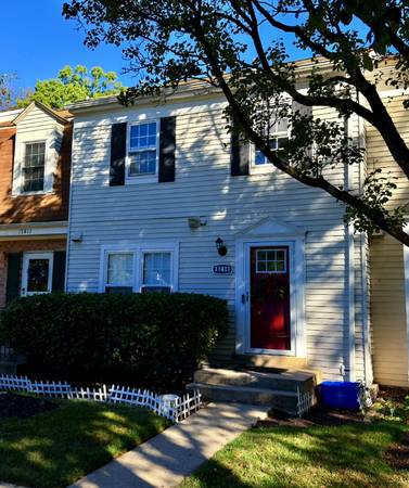 $2550.00 / 3br - 1190ft2 - 3 BEDROOM 1.5 BATH Townhome - Located in the Best School District in M64040025539331120