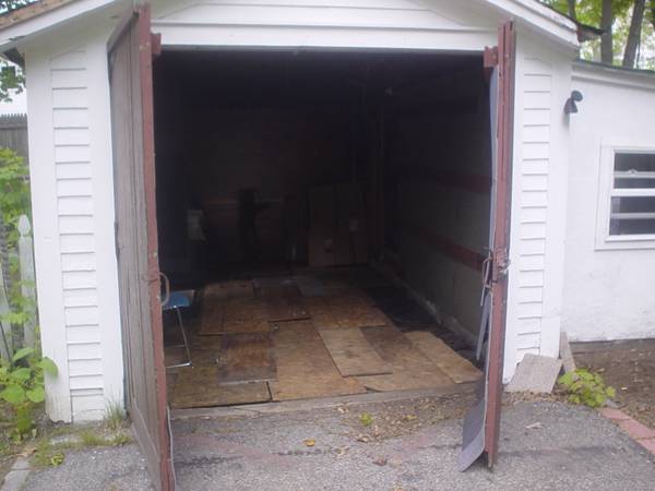 $48 / 170ft2 - Motorcycle Storage10'x17'Garage, intown,Concord NH $48. per motorcycle (Concord N.H.)63931658337283121
