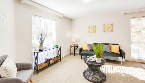 $1,400 / 1br - 536ft2 - Controlled Access, Clubhouse, Lounge (200 Skidmore Blvd, Gaithersburg, MD)63896156488194121