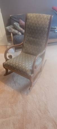 Antique rocking chair 1
