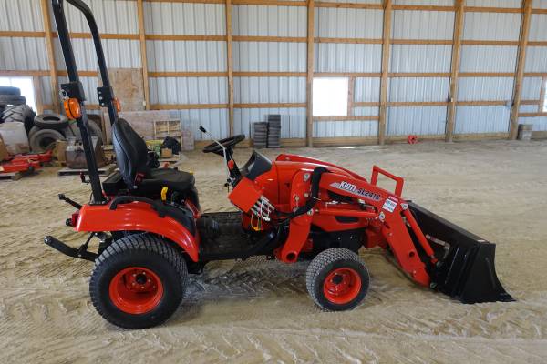 2024 Kioti CS2510 Tractor/Loader 1