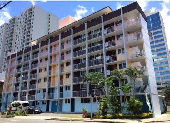 $2,652 / 2br - 778ft2 - Fully renovated with a lanai (Punahou and Young)63939788356098122