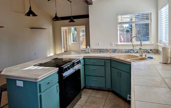 $3,500 / 2br - 1060ft2 - Newly Updated Two Bedroom House In Amesti Corralitos (Corralitos)63695803935491122