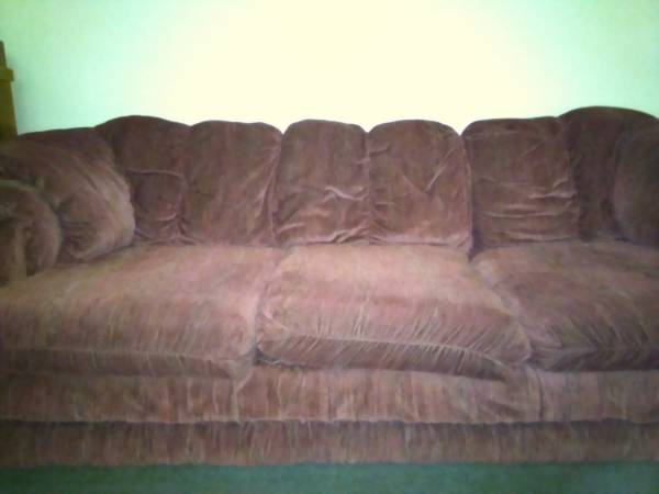 Mauve Couch 1