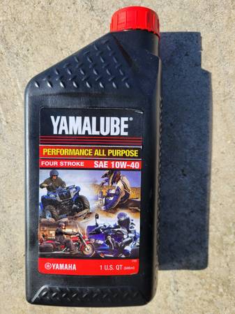 1 Quart Yamalube 10W 40 Oil 1