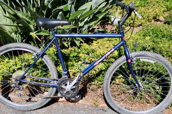 Specialized 26” Collectors 90’s Chromoly Large Rides Like New 1