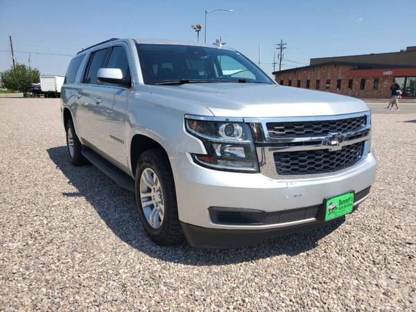 2020 Chevrolet Suburban LT 4x4 - $17,495 (Cheyenne)63442889242113123