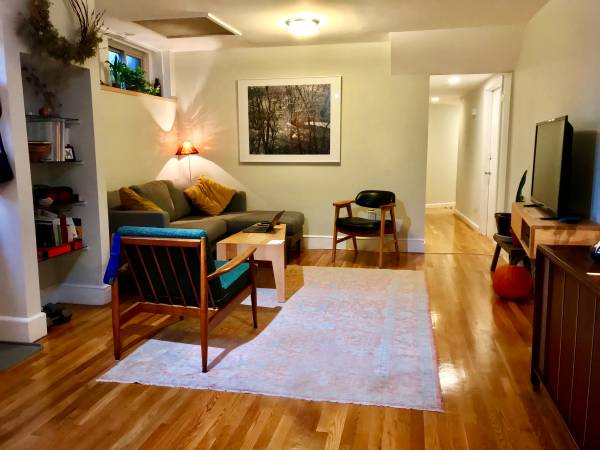 $3,300 / 2br - Renovated apartment - 3 room, 2 full bath, full kitchen - $3,300 (Jamaica Plain)63809989441537120