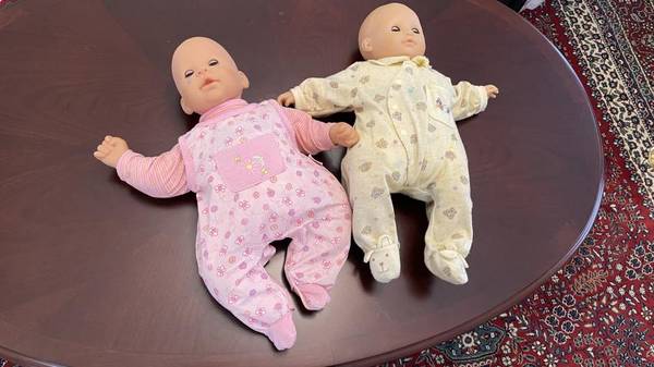 Children's Play dolls 1