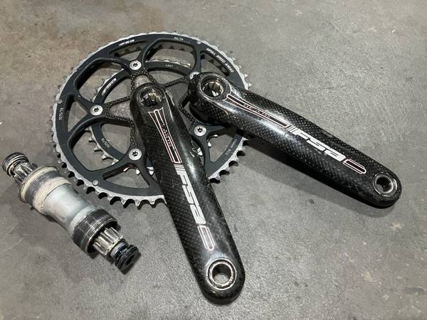 FSA Carbon Pro cranks + bottom bracket 1
