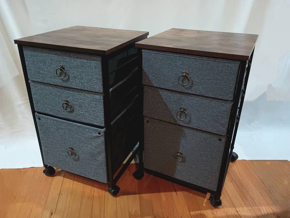 Cabinets/ Mobile 3 Drawer Cabinets 1