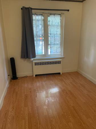 $1,300 Looking for a clean and responsible roommate in Sunnyside, Queens! (Sunnyside)63809019257475120