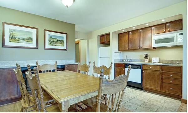 $195 / 1br - Mt Bachelor Ski -WorldMark Seventh Mountain Resort (Bend)63956353752066122