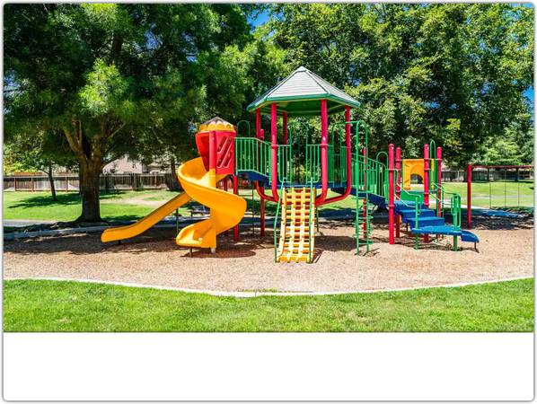 $1,945 / 2br - 960ft2 - Indulge your taste for luxury at Dominion Heights! 2 Bed / 2 Bath! (Fresno - 1164 E Perrin Ave)63798509251971121