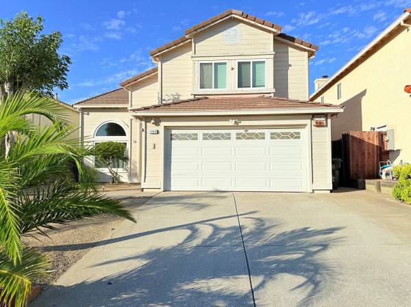$3,495 / 4br - 2026ft2 - Walk to Bart. Beautiful house 4 bed, 2.5 ba in Pittsburg (pittsburg / antioch)64000754771715120