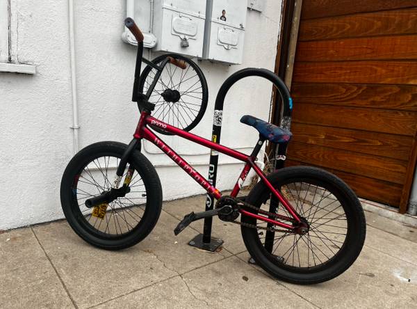 BMX 20\" ストリート WETHEPEOPLE 67f69bef60cf9467b106f8e1_Wethe