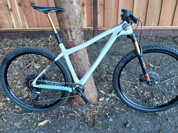 2020 ibis DV9 carbon 29er 1