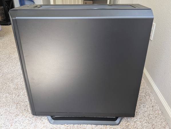 ¡Cállate! Gabinete para computadora Silent Base 802 - $50 (Dublín / Pleasanton / Livermore)63471417794049124