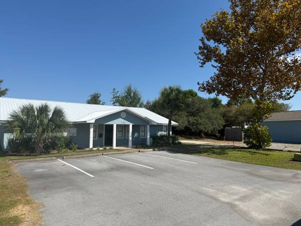 $700 Private office space available (Panama City Beach)63910578421378120