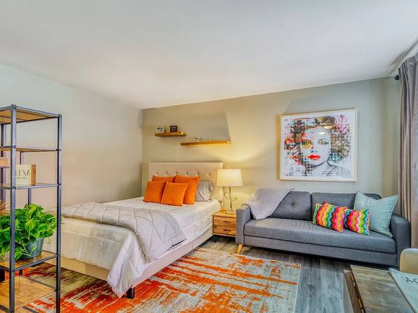 $739 / 3br - Private Bedroom and Bath Included in Well-kept Home Today (San Diego)63663769099265121