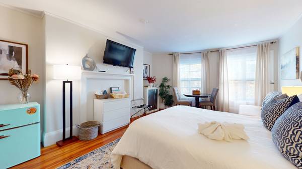 $3,000 / 1br - Habitación en Brookline en apartamento de 1 dormitorio | Cerca de Saint Mary's Street63699295137537123