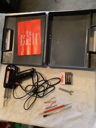 Wellner soldering gun with case 1