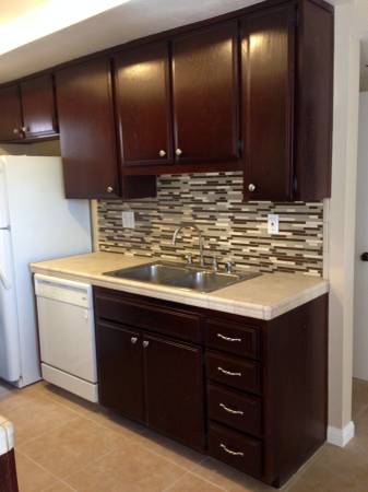 $2,600 / 2br - 865ft2 - 2 Bedroom SDSU Close College Grove Condo w/Laundry & Assigned Parking (San Diego/College Grove)63841343968001123