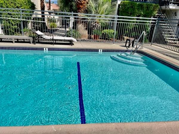 $1,795 / 2hab - Palm Desert Remodelado 2 Dormitorios, 2 Baños, Piscina y Jacuzzi (Palm Desert, Bermuda Dunes, Indio, La Quinta)63668354233347123