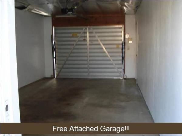 $2,025 / 3br - 1136ft2 - Must-see / with Large Eat-in Kitchen & On-site Laundry Fac (Figarden Loop North of Shaw Ave)64008333582338122