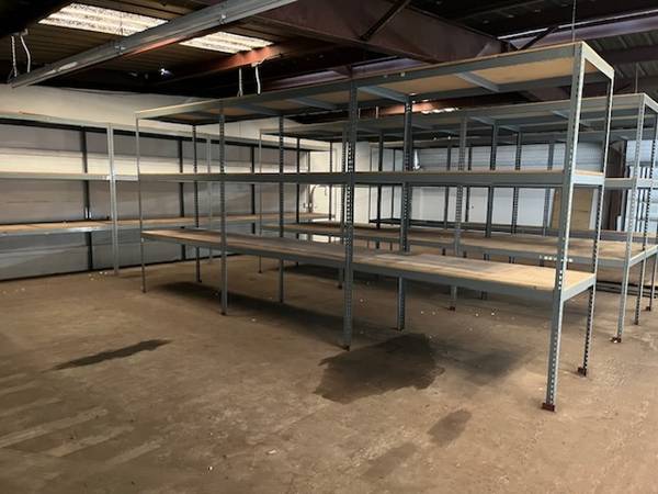 $3,000 / 3550ft2 - 3,550 square feet dead storage space $3K monthly (san leandro)63861101853825124