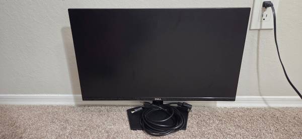 (3) Dell 24" monitors triple - excellent condition 1