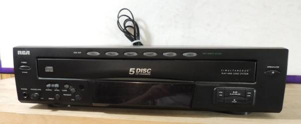 RCA 5 Disc Carousel CD Player RP-8065B 35.00 OBO 1