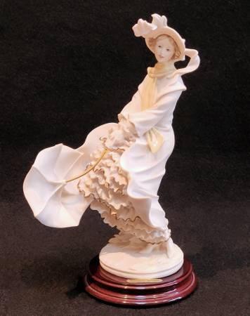 Giuseppe Armani “Stormy Weather” Figurine - Italy 1