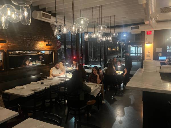 Biarritz Kosher Pizza & Wine Bar is hiring 1